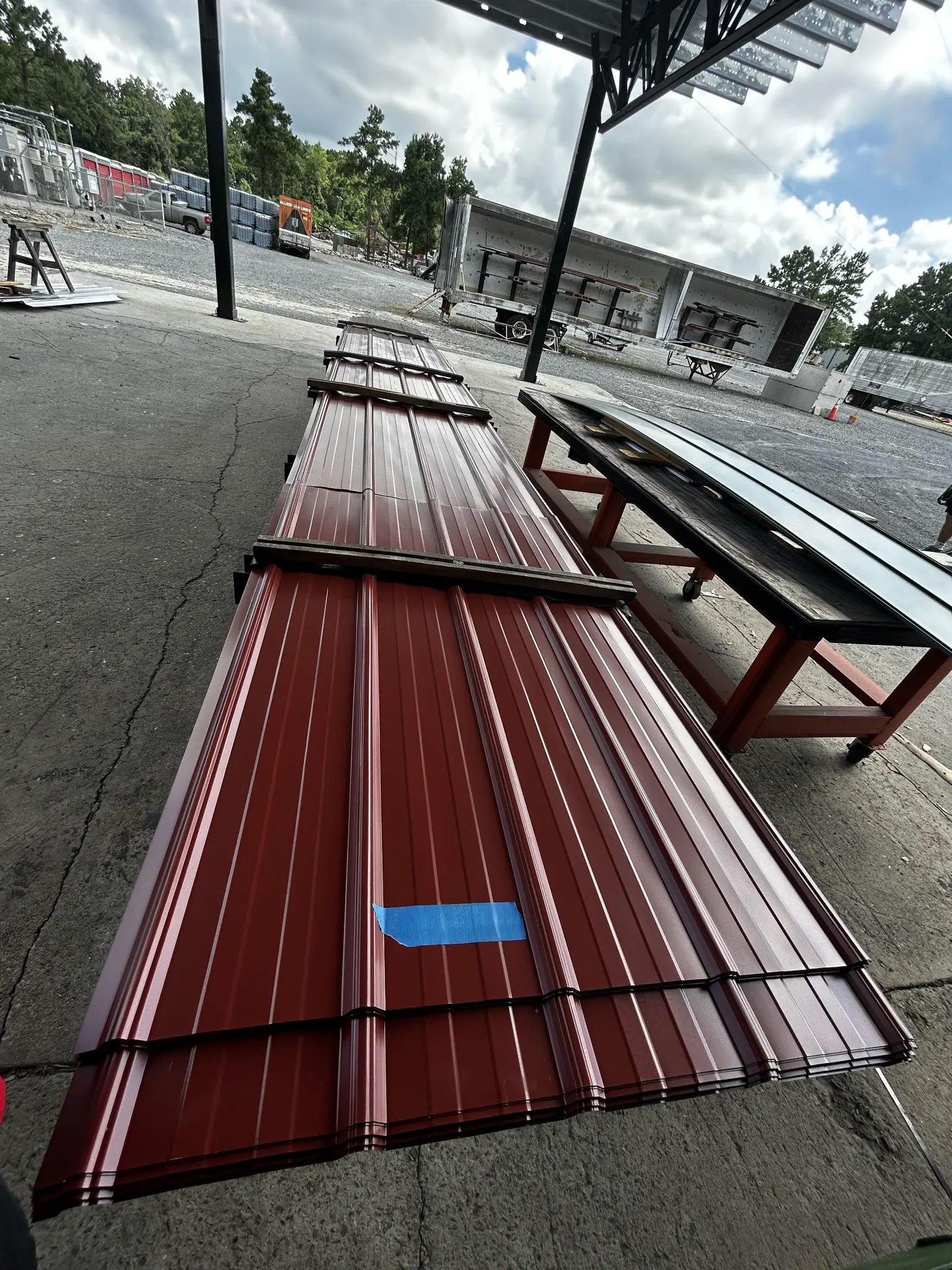 Rustic Red Master Rib