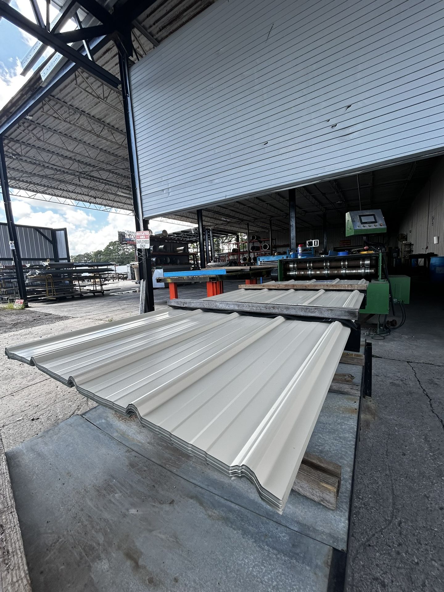 Saddle Tan Master Rib