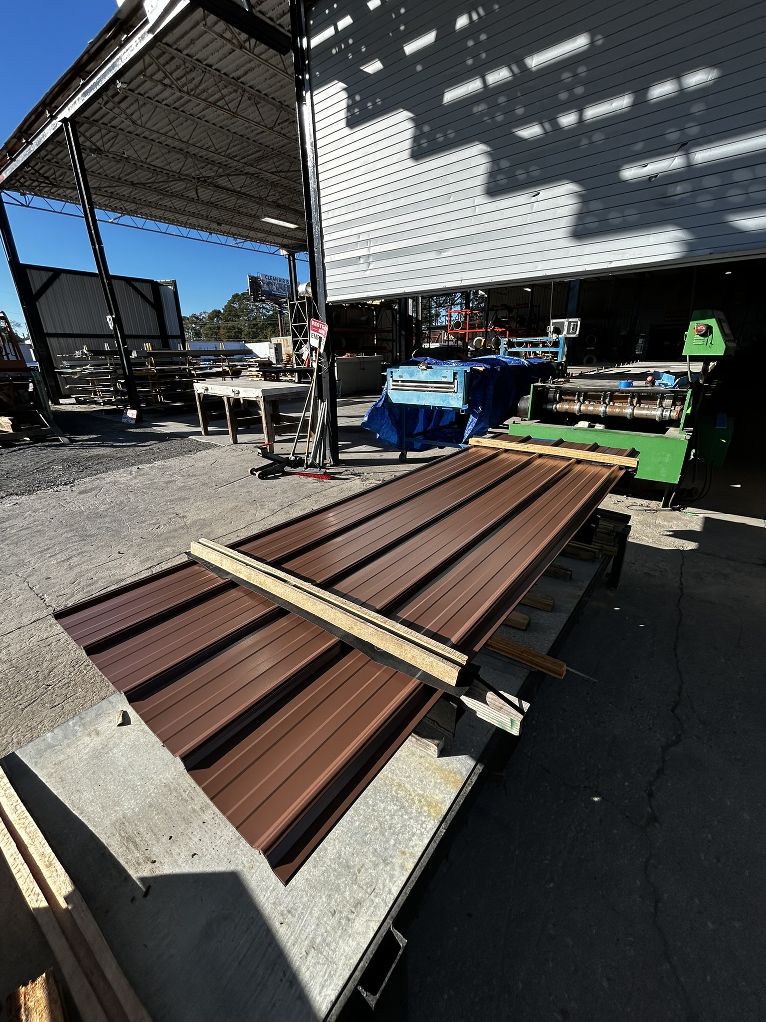 Koko Brown Master Rib Close-up